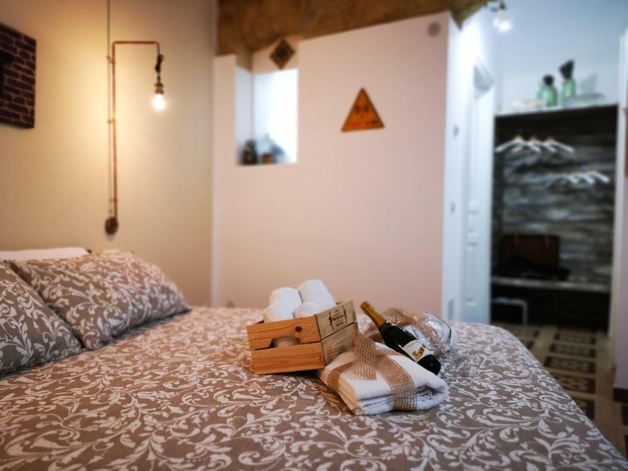 Suite Inn Centro Dimora Storica เอนนา ภายนอก รูปภาพ
